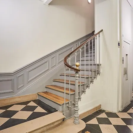 Apartment Center Of Le Marais By Prestige